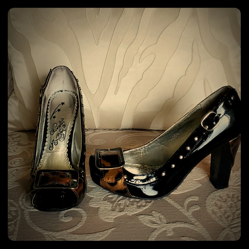 Naughty Monkey Heels. 7.5